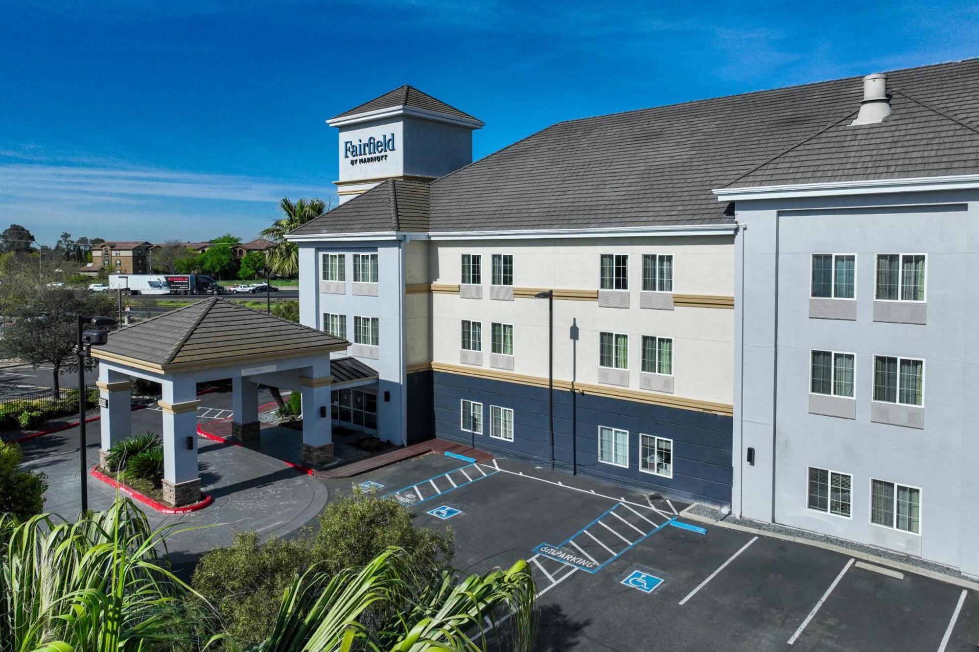 Fairfield Inn And Suites By Marriott Елк Гроув Екстериор снимка