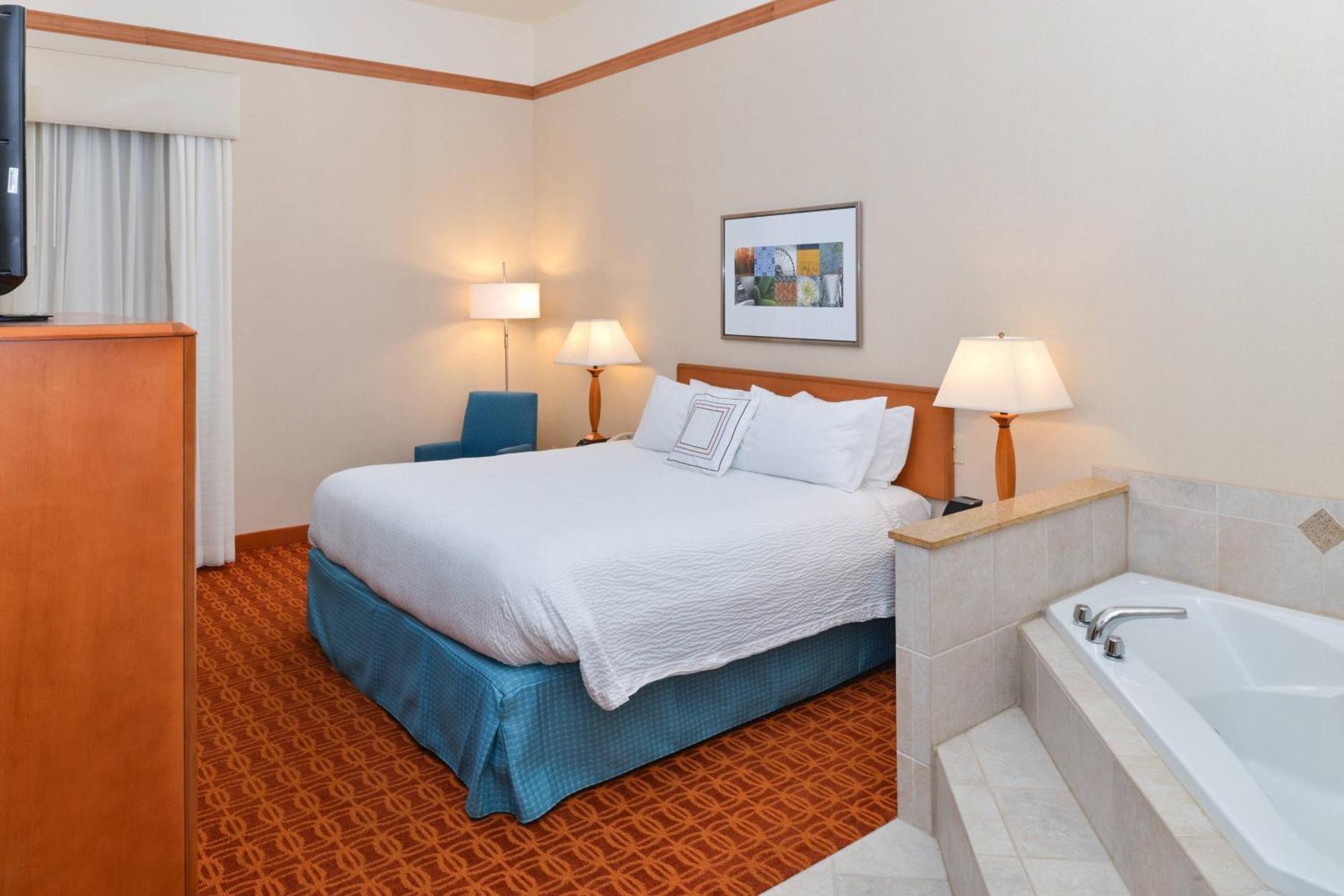 Fairfield Inn And Suites By Marriott Елк Гроув Екстериор снимка